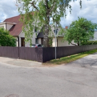 vertikaalne-varvitud-lippaed-tartus-003