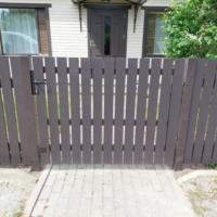 vertikaalne-varvitud-lippaed-tartus-006